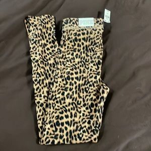 PINK Victoria Secret leggings leopard print. NWT. Size small